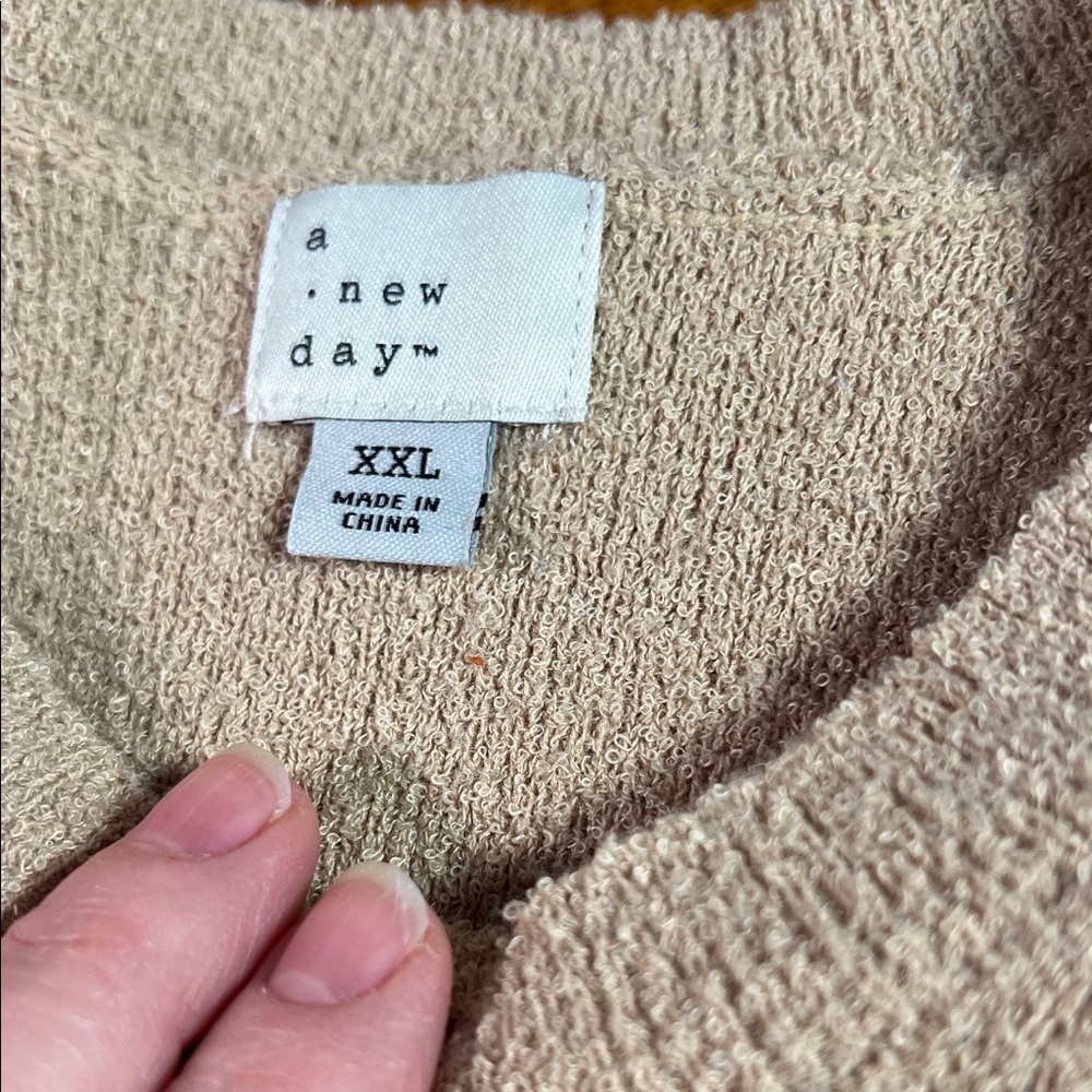 Boucle Beige/Tan Tee Sweater - Picture 2 of 8